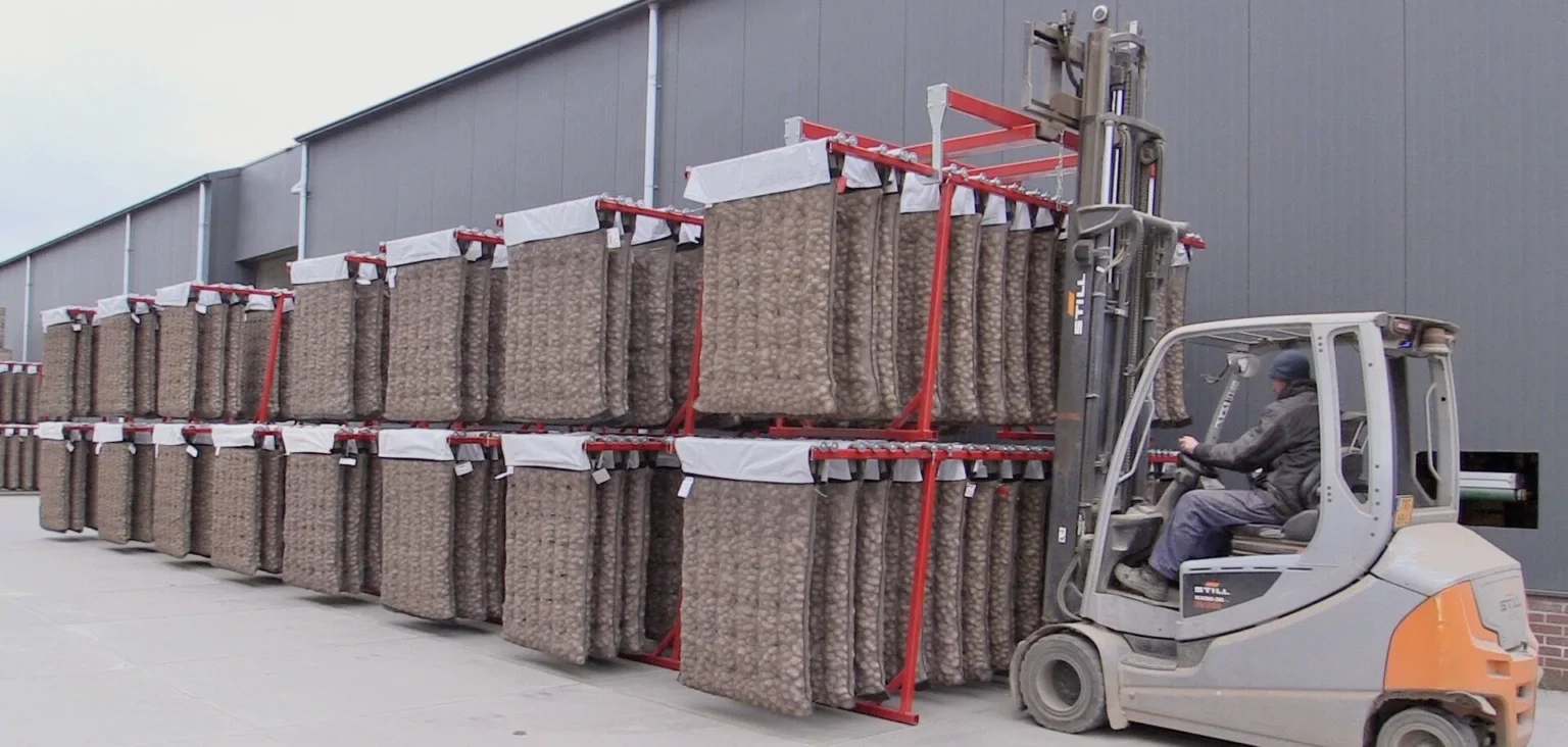 Kiemrekken wegzetten op erf